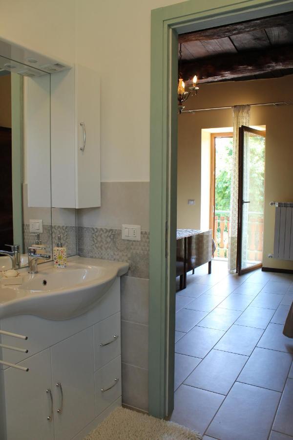 Bed and Breakfast Il Casolare Del Medio Olona Fagnano Olona Exterior foto