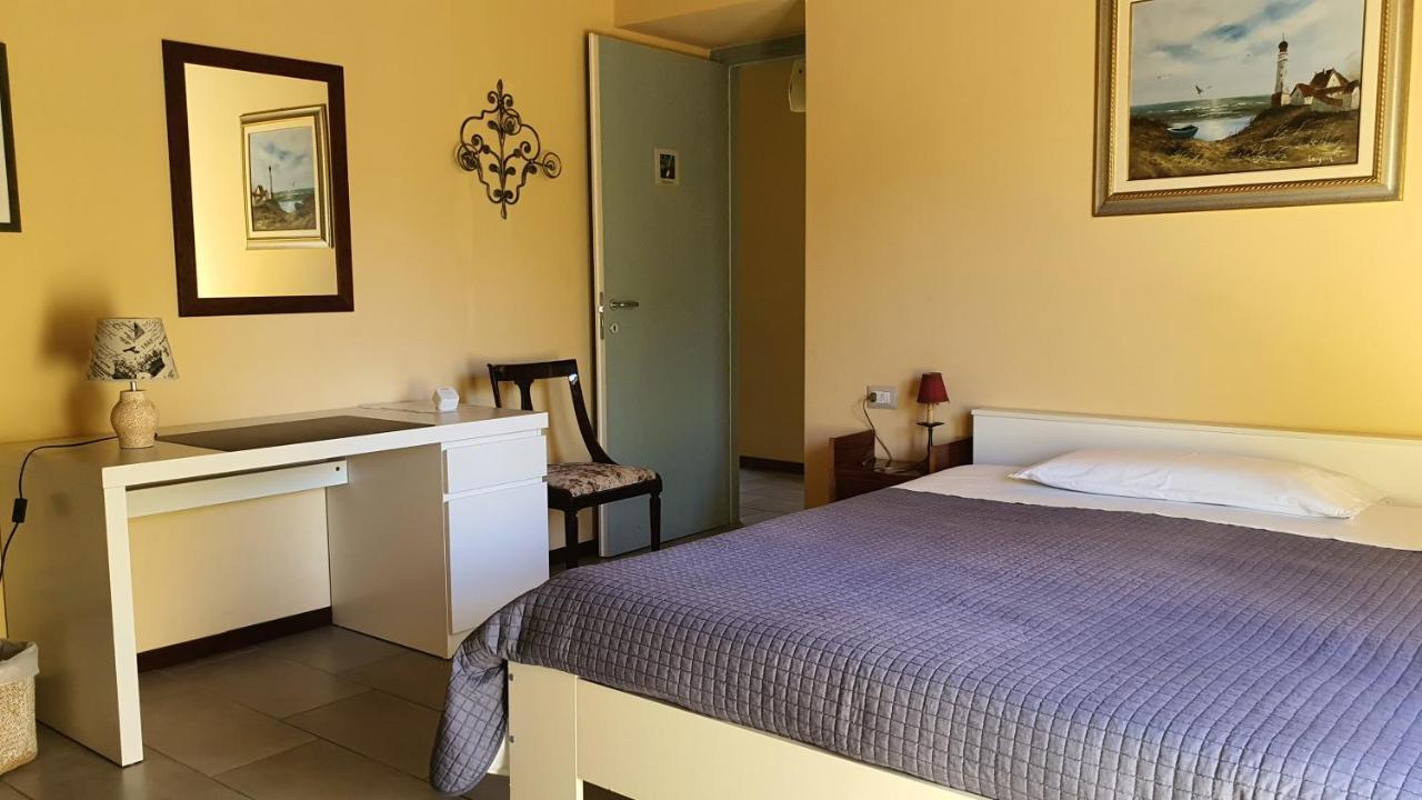 Bed and Breakfast Il Casolare Del Medio Olona Fagnano Olona Exterior foto