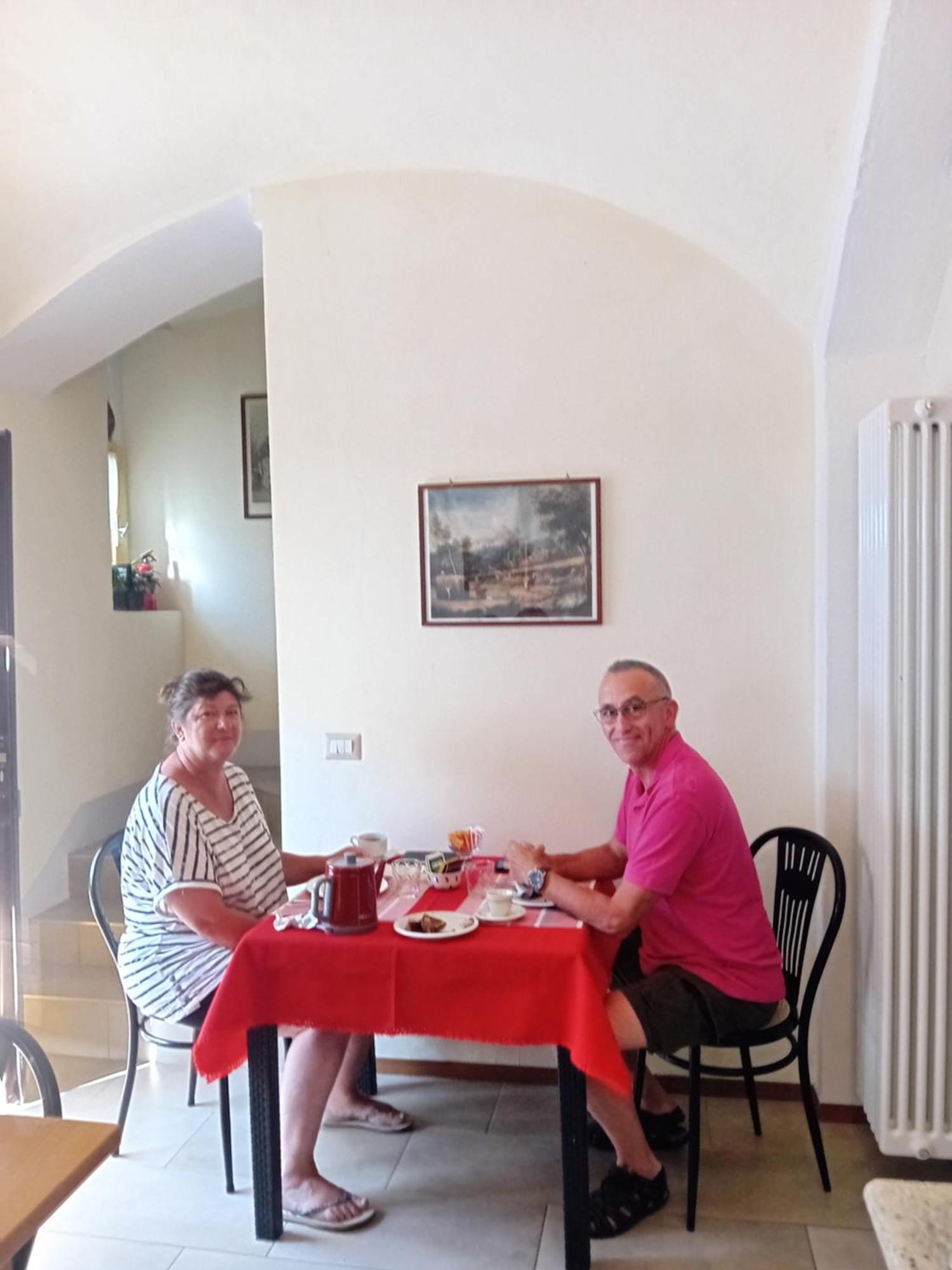 Bed and Breakfast Il Casolare Del Medio Olona Fagnano Olona Exterior foto